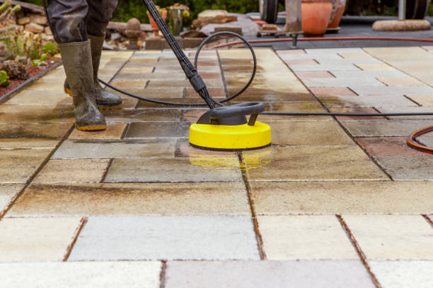 Best Animal Enclosure Cleaning  in Bradford, RI